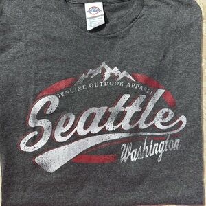 NWOT Delta Gray Short Sleeve Tee Seattle Design